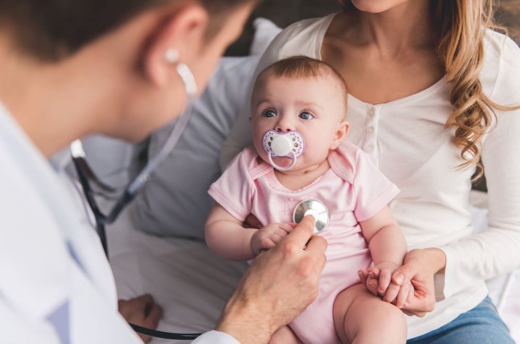 Seguros para bebés: 4 mejores pólizas médicas